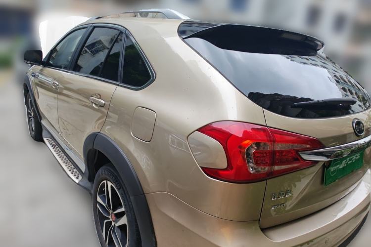Used BYD Tang New Energy 2015 2.0T Four-Wheel-Drive Flagship Model Rear Left 45 Deg
