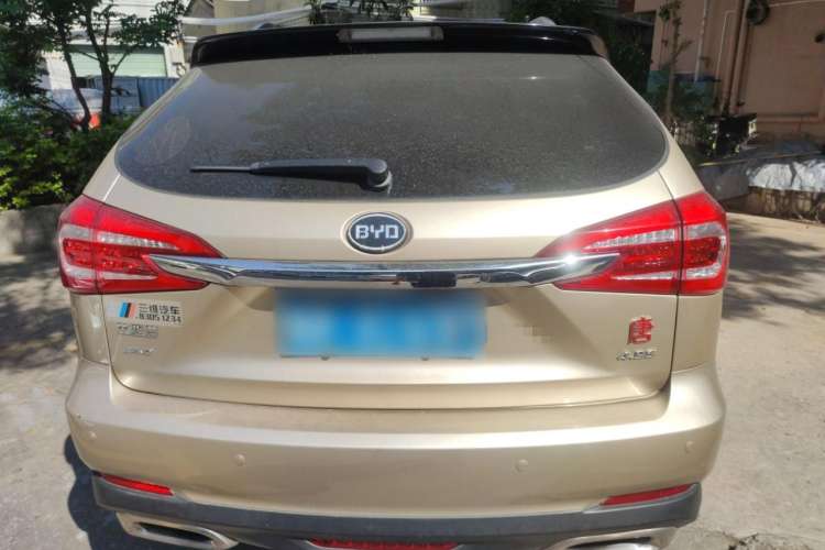 Used BYD Tang New Energy 2015 2.0T Four-Wheel-Drive Flagship Model Rear