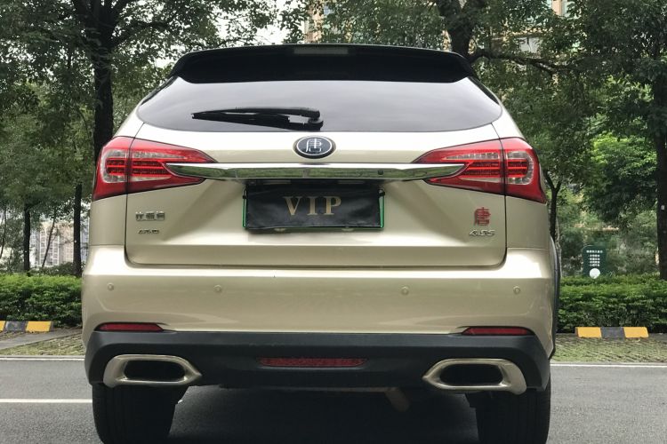 Used BYD Tang New Energy 2015 2.0T Four-Wheel-Drive Flagship Model Rear