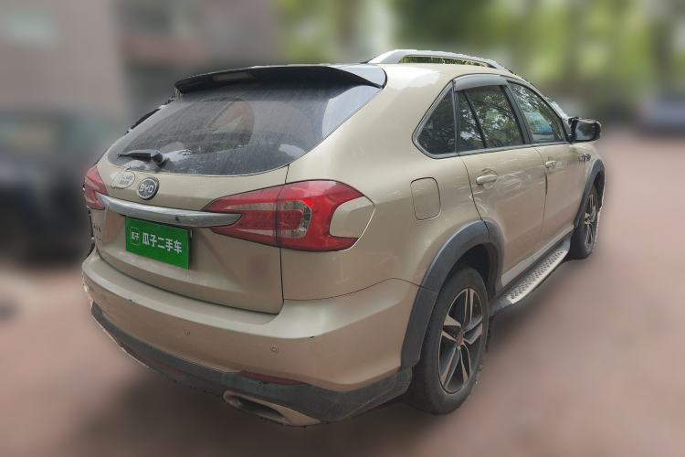 Used BYD Tang New Energy 2015 2.0T Four-Wheel-Drive Flagship Model Rear Right 45 Deg