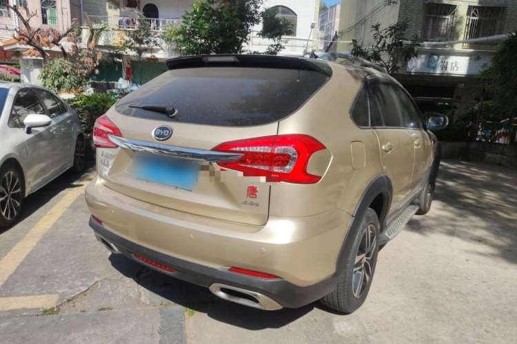 Used BYD Tang New Energy 2015 2.0T Four-Wheel-Drive Flagship Model Rear Right 45 Deg