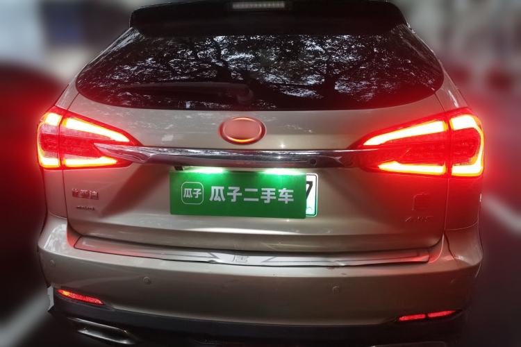 Used BYD Tang New Energy 2015 2.0T Four-Wheel-Drive Flagship Model Rear