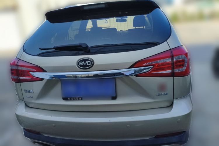Used BYD Tang New Energy 2015 2.0T Four-Wheel-Drive Flagship Model Rear