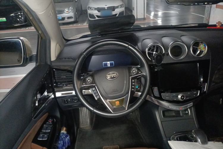 Used BYD Tang New Energy 2015 2.0T Four-Wheel-Drive Flagship Model Steering Wheel