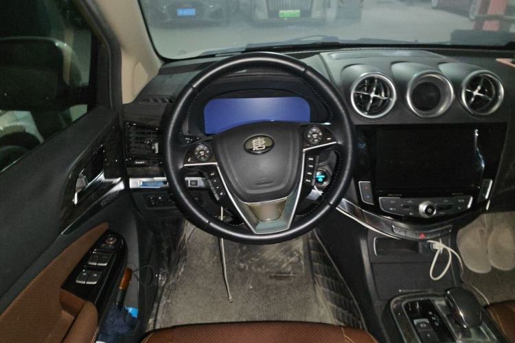 Used BYD Tang New Energy 2015 2.0T Four-Wheel-Drive Flagship Model Steering Wheel