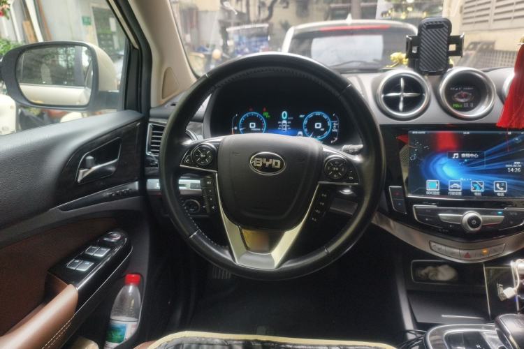 Used BYD Tang New Energy 2015 2.0T Four-Wheel-Drive Flagship Model Steering Wheel