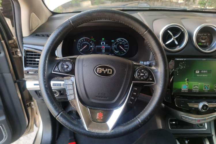Used BYD Tang New Energy 2015 2.0T Four-Wheel-Drive Flagship Model Steering Wheel