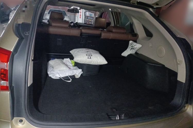 Used BYD Tang New Energy 2015 2.0T Four-Wheel-Drive Flagship Model Trunk