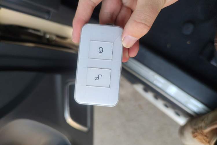 Used BYD Tang New Energy 2015 2.0T Four-Wheel-Drive Flagship Model Vehicle Key