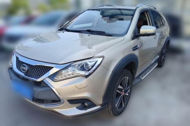 BYD Tang New Energy 2015 2.0T Four-Wheel-Drive Flagship Model usata