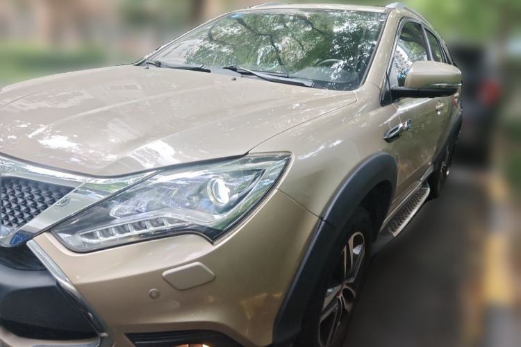 BYD Tang New Energy 2015 2.0T Four-Wheel-Drive Flagship Model usata Guazi used car, China used car export, Used car for sale, Used cars, Cheapest cars for sale