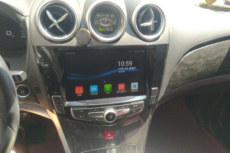 Used BYD Tang New Energy 2017 2.0T All-Wheel Drive Hyatt Model Audio And AC Panel