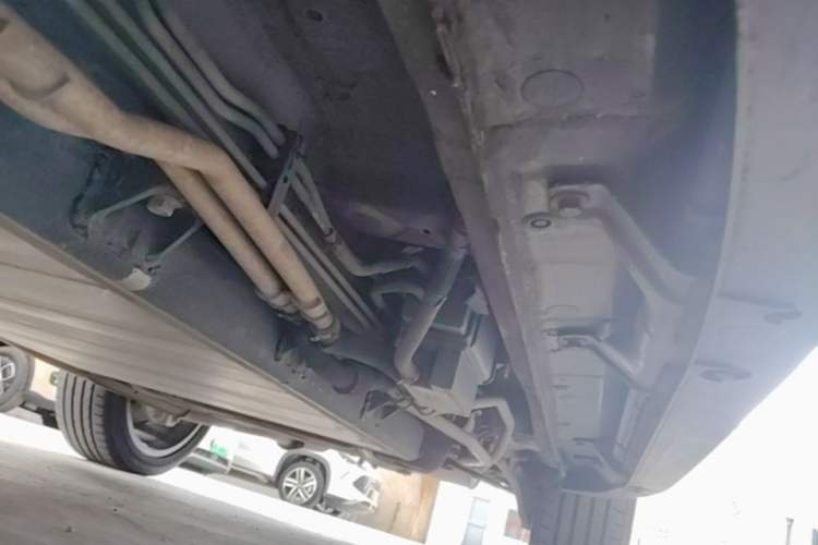 Used BYD Tang New Energy 2017 2.0T Tang 100 Chassis Front Left