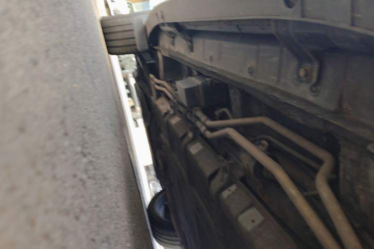 Used BYD Tang New Energy 2017 2.0T All-Wheel Drive Hyatt Model Chassis Rear Left