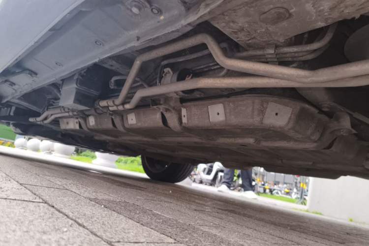 Used BYD Tang New Energy 2017 2.0T All-Wheel Drive Hyatt Model Chassis Rear Left