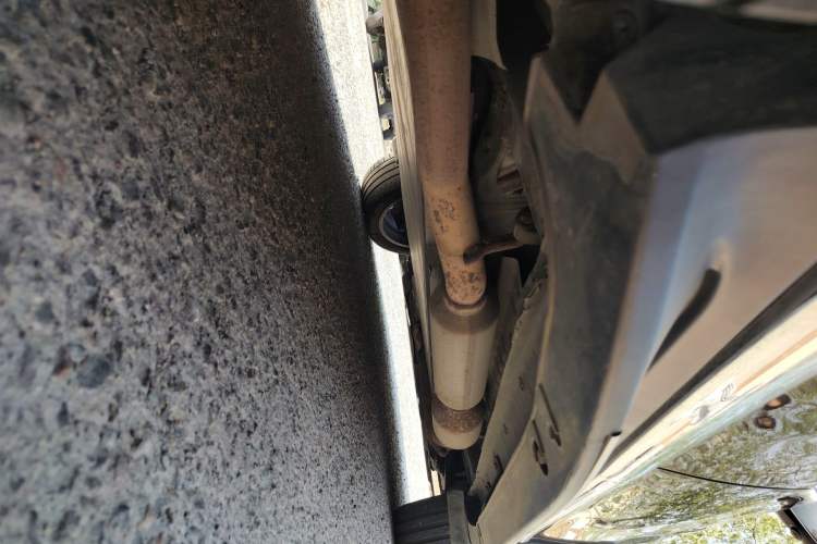 Used BYD Tang New Energy 2017 2.0T Tang 100 Chassis Rear Right