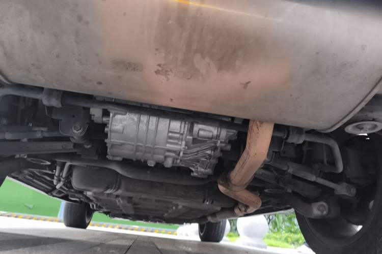 Used BYD Tang New Energy 2017 2.0T All-Wheel Drive Hyatt Model Chassis Rear