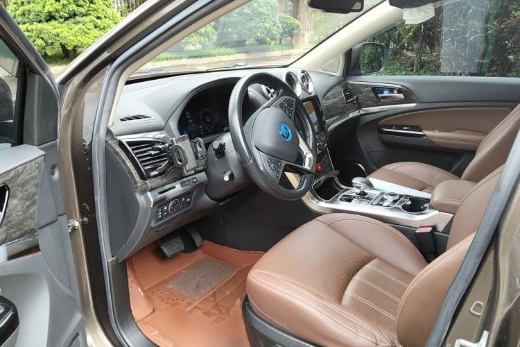 Used BYD Tang New Energy 2017 2.0T Tang 100 Driver Seat