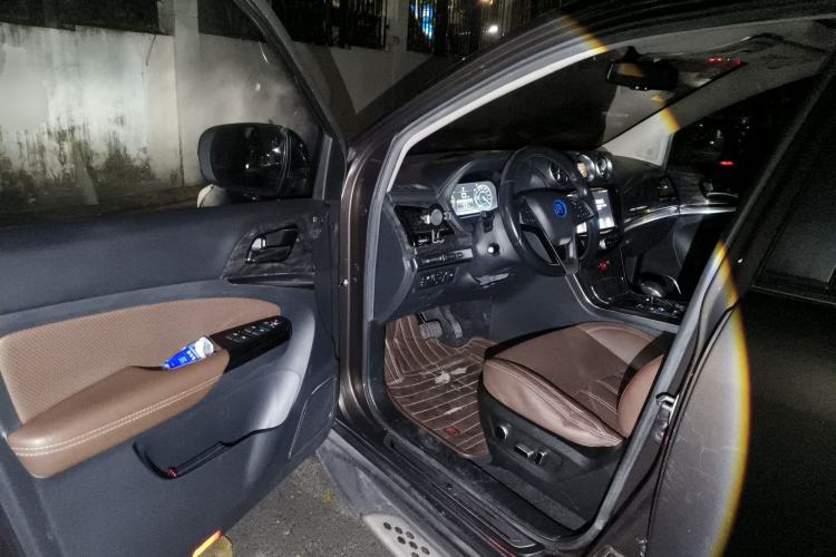 Used BYD Tang New Energy 2017 2.0T All-Wheel Drive Hyatt Model Driver Seat