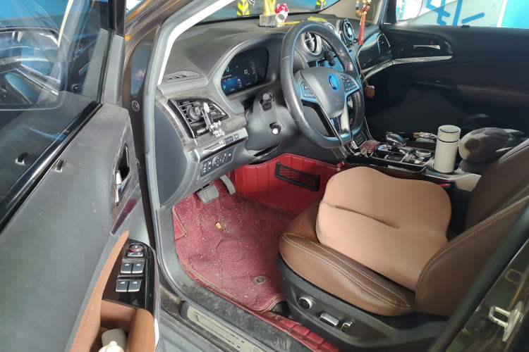 Used BYD Tang New Energy 2017 2.0T Tang 100 Driver Seat