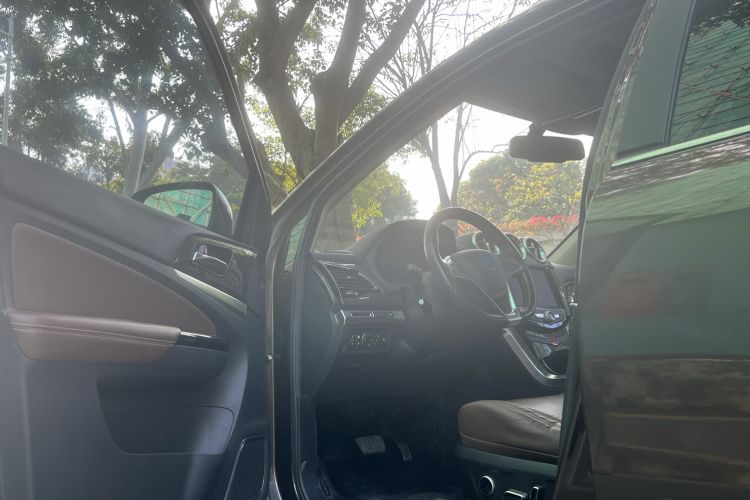Used BYD Tang New Energy 2017 2.0T Tang 100 Driver Seat