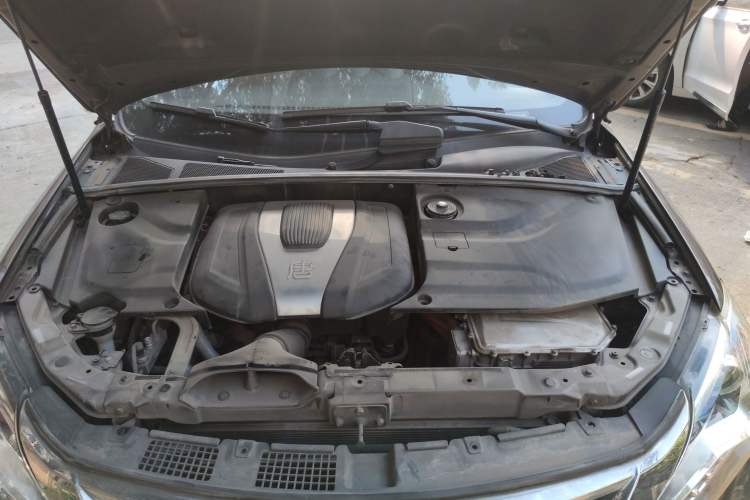 Used BYD Tang New Energy 2017 2.0T All-Wheel Drive Hyatt Model Engine Bay