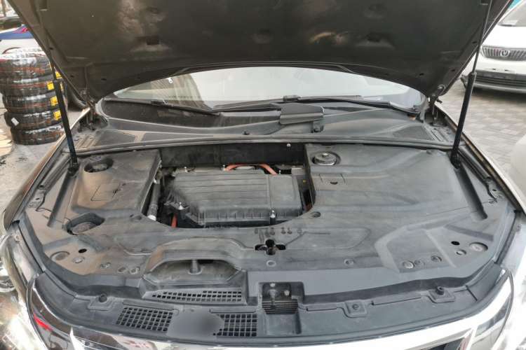 Used BYD Tang New Energy 2017 2.0T All-Wheel Drive Hyatt Model Engine Bay