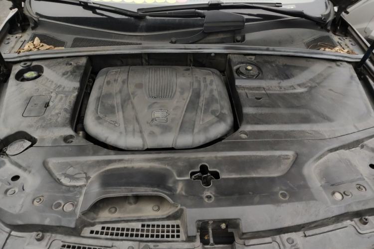 Used BYD Tang New Energy 2017 2.0T All-Wheel Drive Hyatt Model Engine Bay