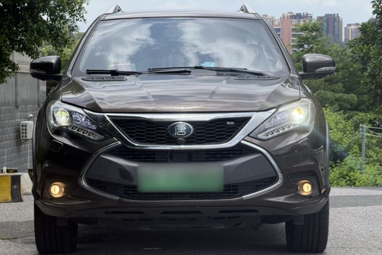 Used BYD Tang New Energy 2017 2.0T All-Wheel Drive Haoya Model 7 Seats Exterior 3