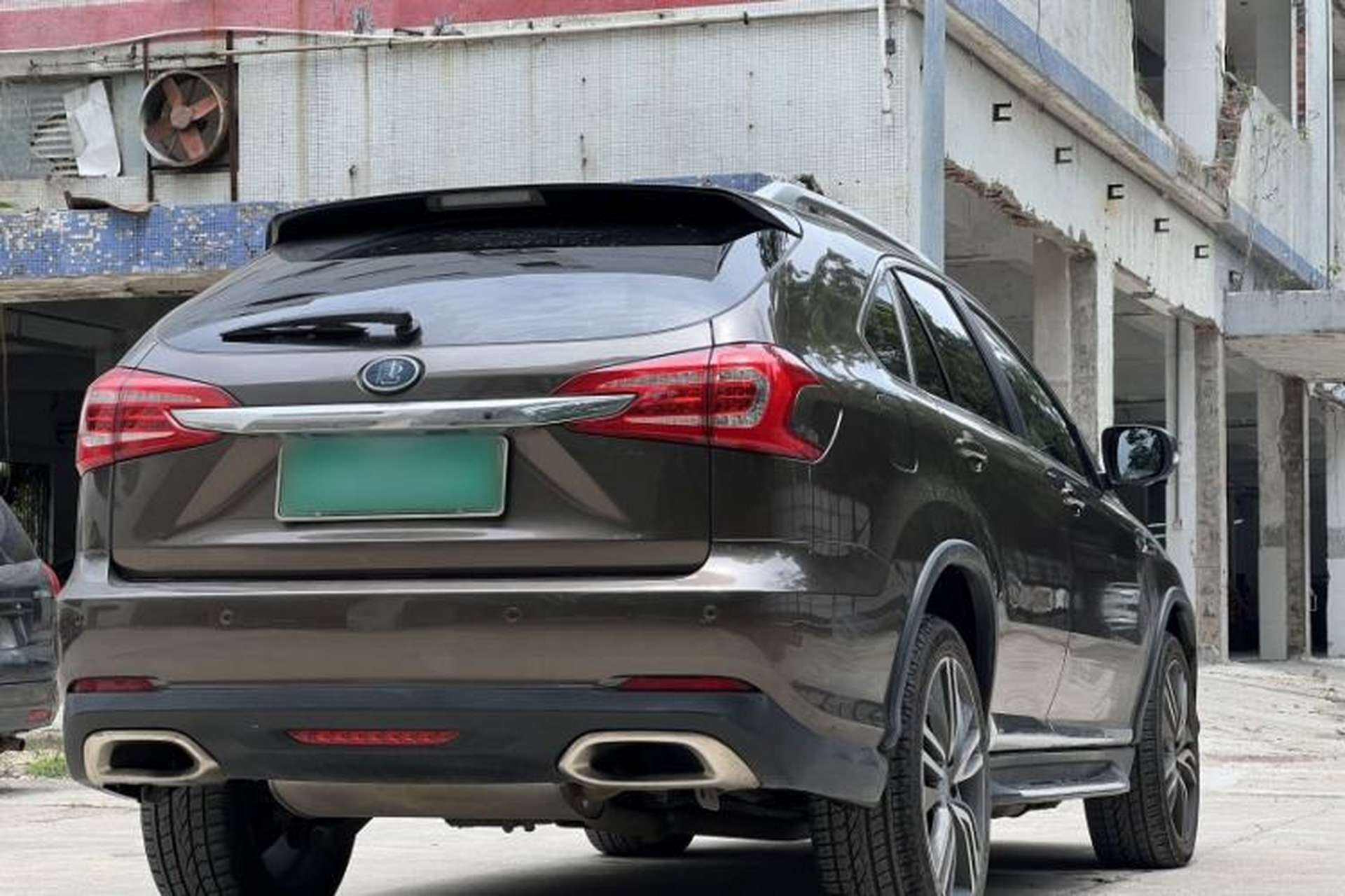 Used BYD Tang New Energy 2017 2.0T All-Wheel Drive Haoya Model 7 Seats Exterior 6