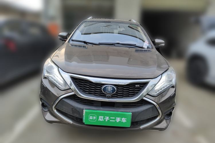 Used BYD Tang New Energy 2017 2.0T All-Wheel Drive Hyatt Model Front