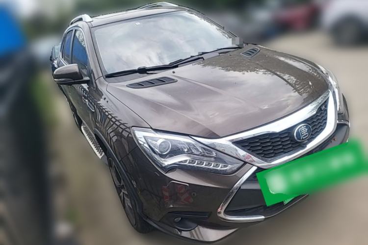 Used BYD Tang New Energy 2017 2.0T All-Wheel Drive Luxury Model Front Right 45 Deg