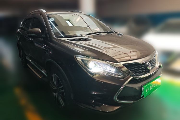 Used BYD Tang New Energy 2017 2.0T Tang 100 Front Right 45 Deg