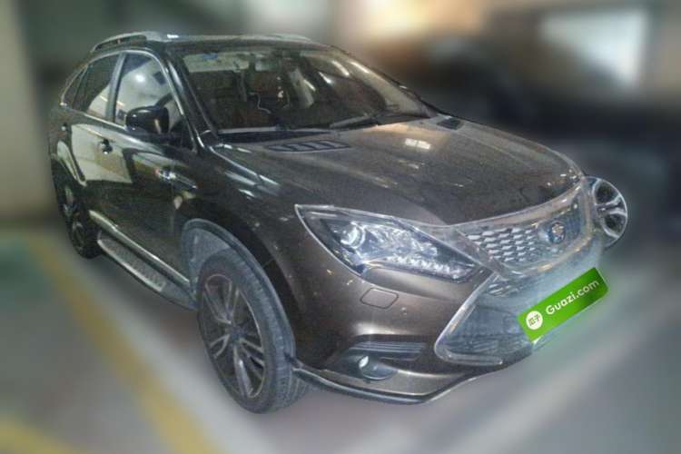 Used BYD Tang New Energy 2017 2.0T All-Wheel Drive Hyatt Model Front Right 45 Deg