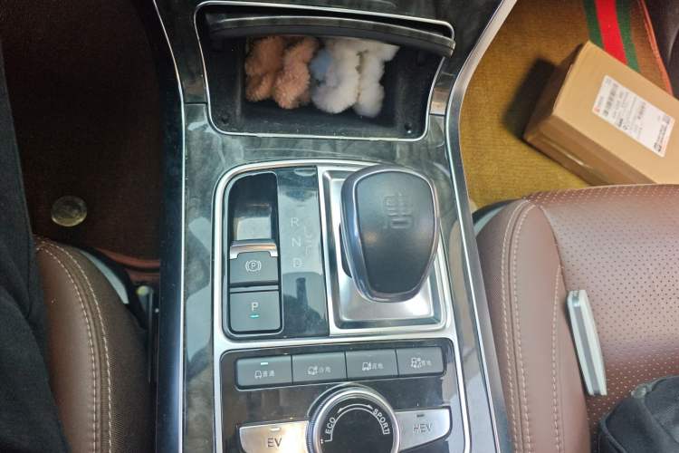 Used BYD Tang New Energy 2017 2.0T Tang 100 Gear Lever