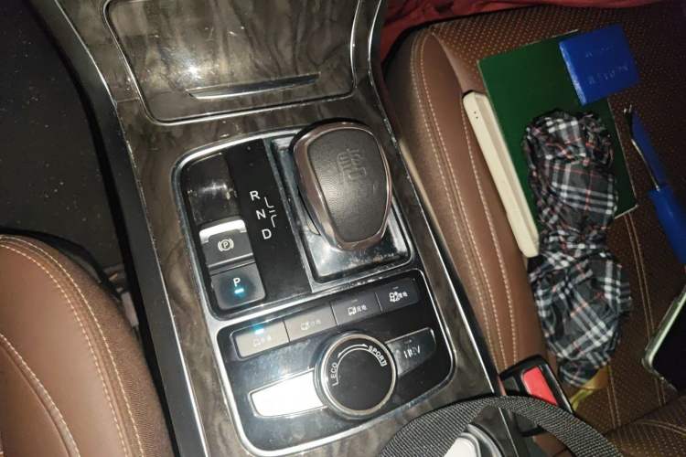 Used BYD Tang New Energy 2017 2.0T Tang 100 Gear Lever