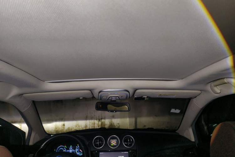 Used BYD Tang New Energy 2017 2.0T All-Wheel Drive Hyatt Model Headliner