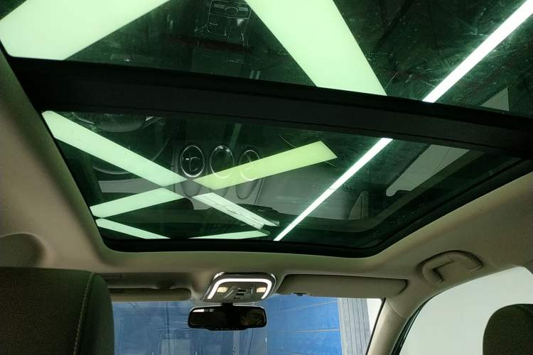 Used BYD Tang New Energy 2017 2.0T Tang 100 Headliner