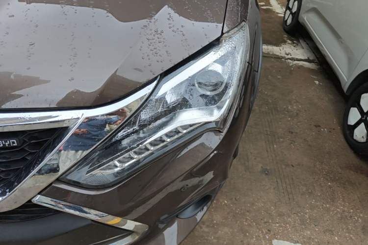 Used BYD Tang New Energy 2017 2.0T All-Wheel Drive Hyatt Model Left Front Headlight
