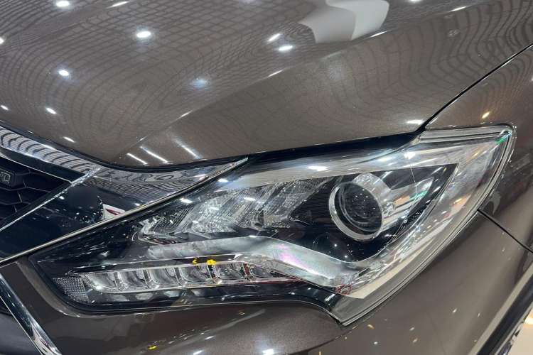 Used BYD Tang New Energy 2017 2.0T All-Wheel Drive Haoya Model 7 Seats Left Front Headlight