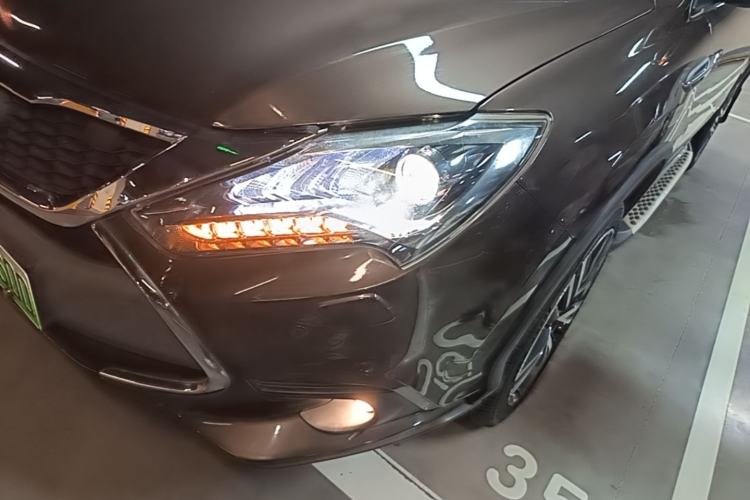 Used BYD Tang New Energy 2017 2.0T All-Wheel Drive Haoya Model 7 Seats Left Front Headlight