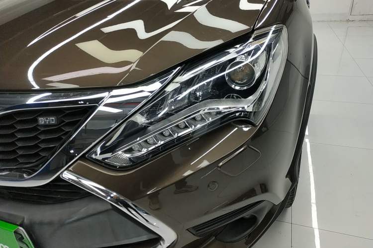 Used BYD Tang New Energy 2017 2.0T Tang 100 Left Front Headlight