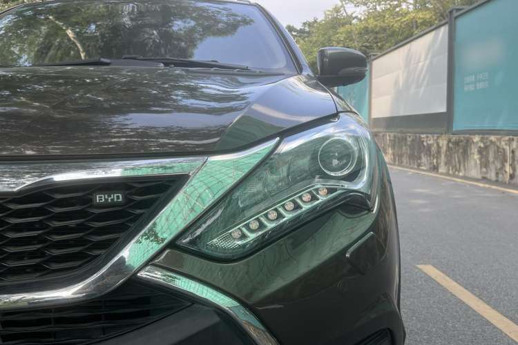 Used BYD Tang New Energy 2017 2.0T Tang 100 Left Front Headlight