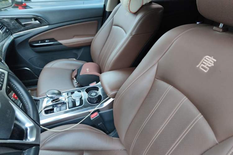Used BYD Tang New Energy 2017 2.0T All-Wheel Drive Hyatt Model Left Front Seat