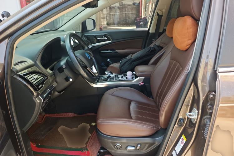 Used BYD Tang New Energy 2017 2.0T Tang 100 Left Front Seat