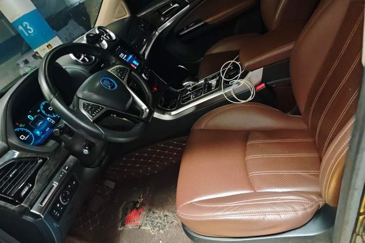 Used BYD Tang New Energy 2017 2.0T Tang 100 Left Front Seat