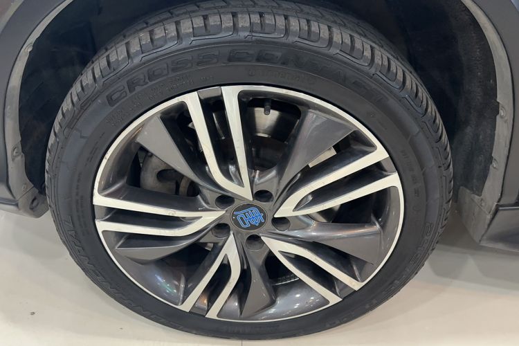 Used BYD Tang New Energy 2017 2.0T All-Wheel Drive Haoya Model 7 Seats Left Front Wheel Hub