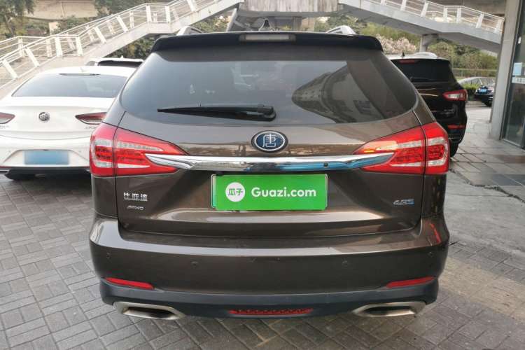 Used BYD Tang New Energy 2017 2.0T All-Wheel Drive Hyatt Model Rear