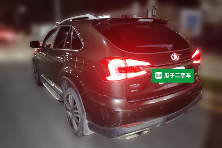 Used BYD Tang New Energy 2017 2.0T All-Wheel Drive Haoya Model 7 Seats Rear Left 45 Deg