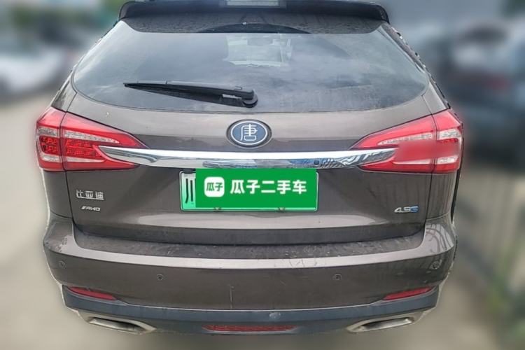 Used BYD Tang New Energy 2017 2.0T All-Wheel Drive Luxury Model Rear